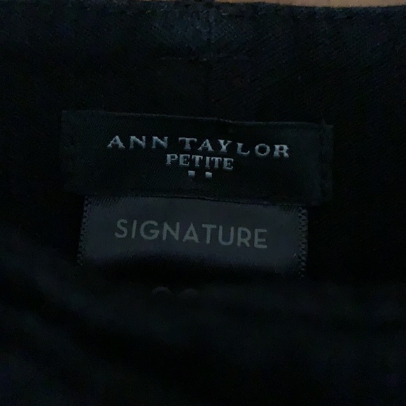 Ann Taylor cropped black professional pants - Picture 2 of 3